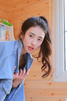 女性穿戴自慰器走路上班图片